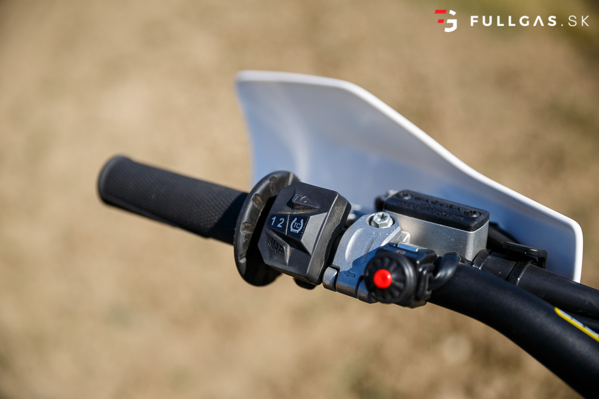 036_MM_180627_Husqvarna-MX_MY2019_Beckov-SK__N4A7814_hires (1)